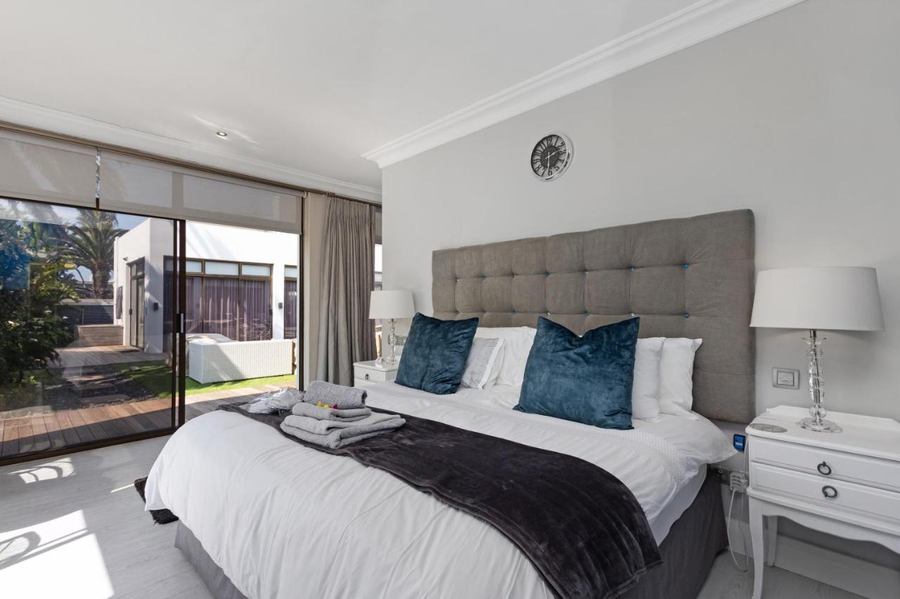 Ocean Breeze Sunset Beach - Cape Town Exterior photo