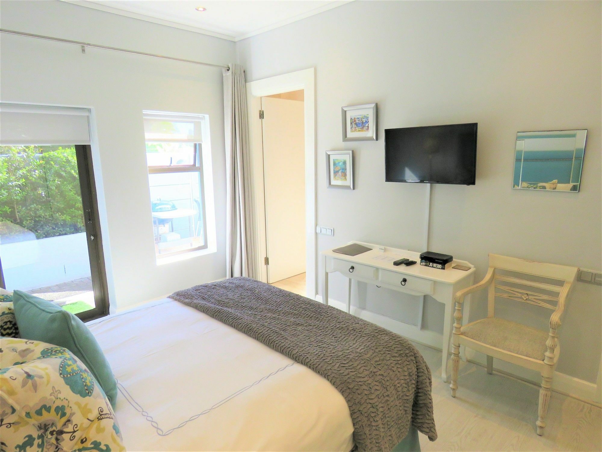 Ocean Breeze Sunset Beach - Cape Town Exterior photo